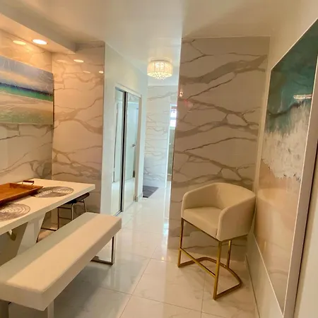 Luxurious Remodeled Direct Waterfront Apartment With Miami Skyline View And Outdoor Terrace Free Parking 5Min Drive To Miami Beach Exterior foto